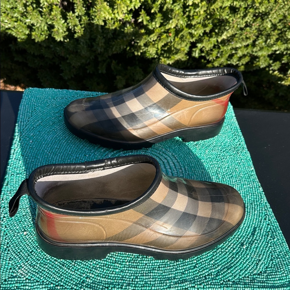 Burberry Nova Check ankle rain runner boots size 37, made in Italy - reposhing. - Picture 11 of 17